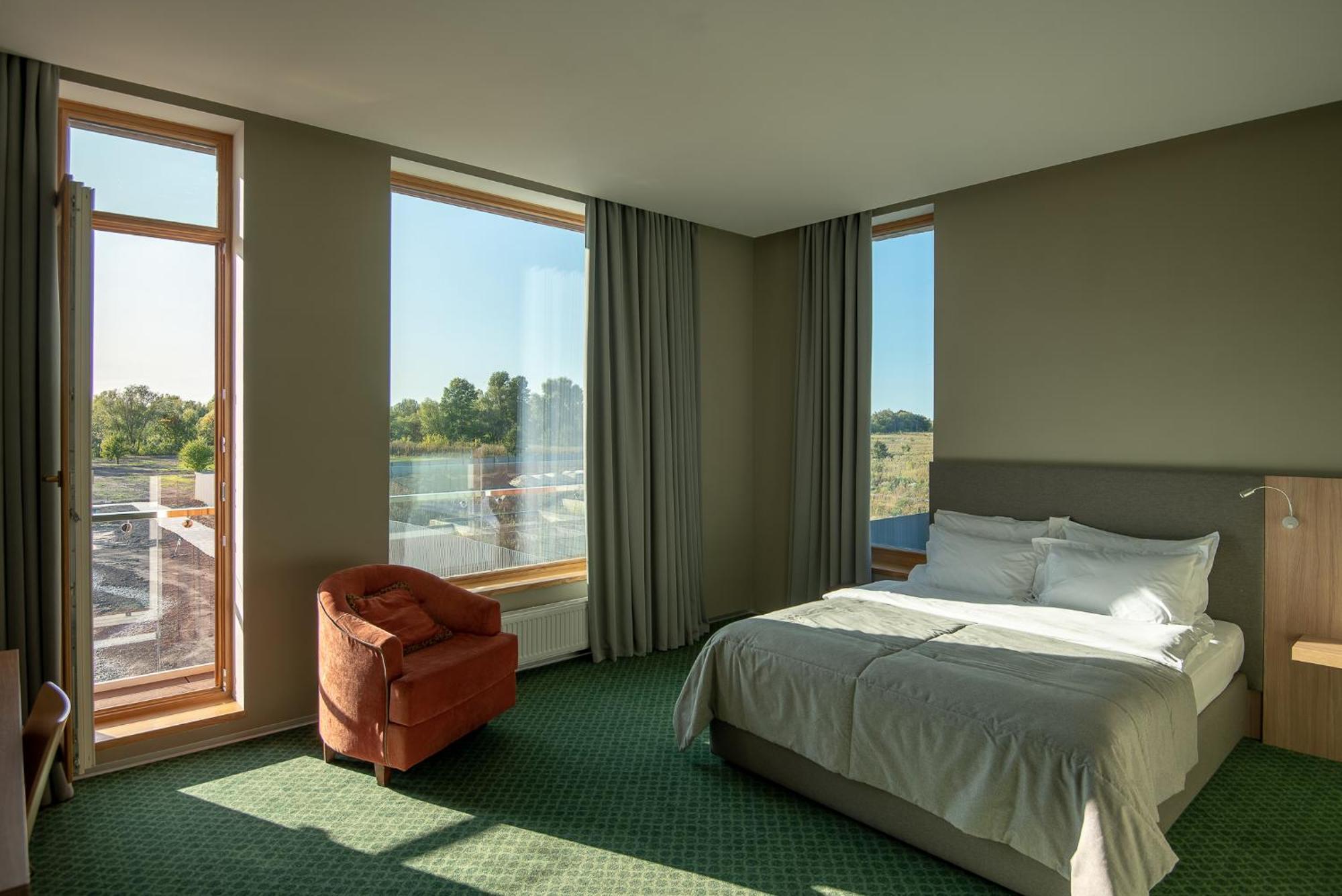 Shambala Wellness Club Hotel Rozhny Ngoại thất bức ảnh