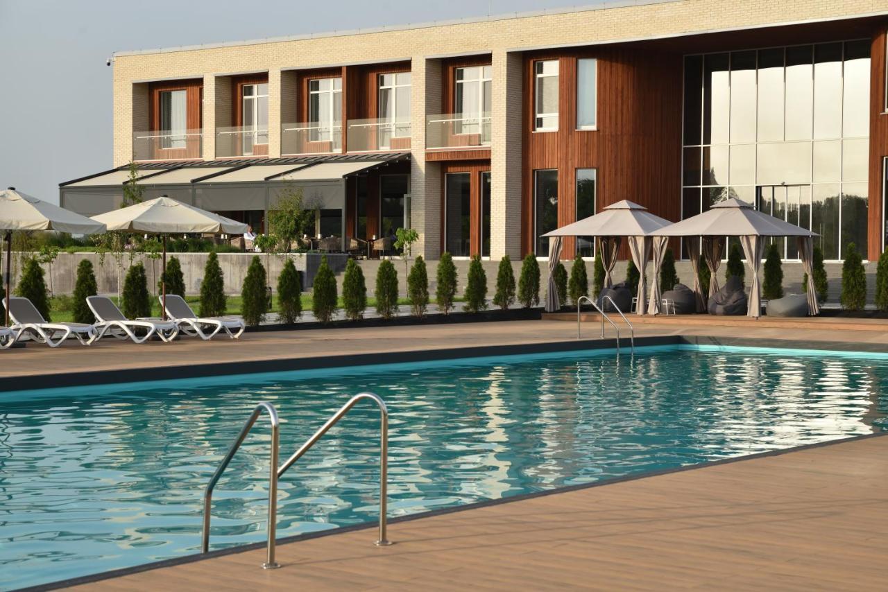 Shambala Wellness Club Hotel Rozhny Ngoại thất bức ảnh
